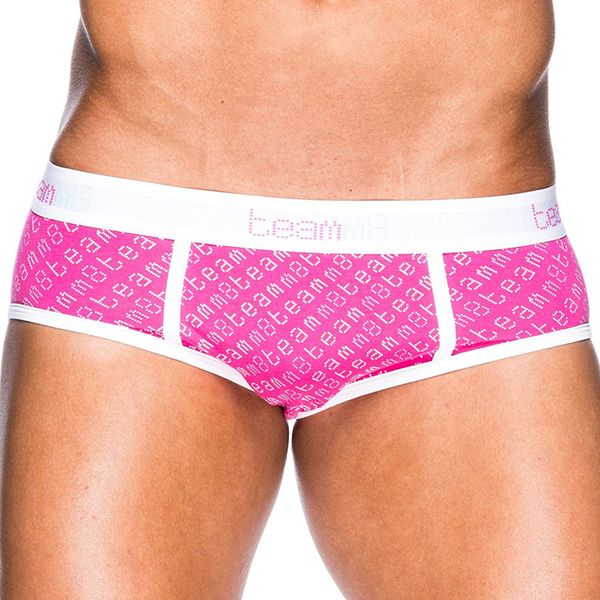 teamm8 Signature Brief